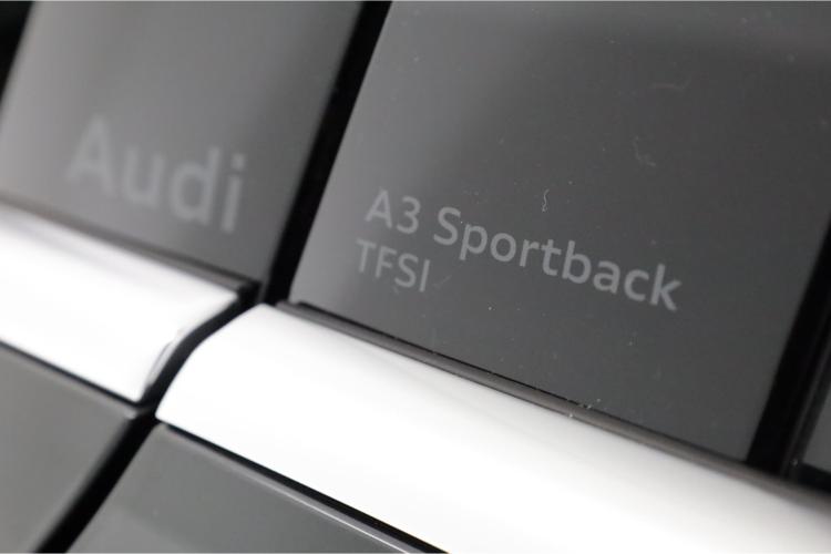Audi A3 Sportback 35 TFSI S edition | 38386084-17