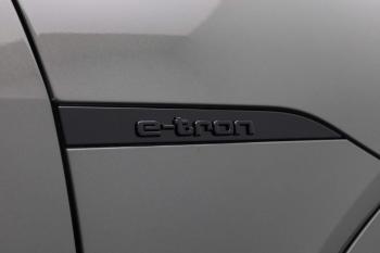 Audi Q8 e-tron S Edition 50 340pk | 39060035-19