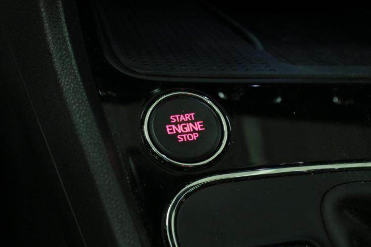 SEAT Leon 1.5 TSI 150PK DSG FR Ultimate Edition Black | 39246004-11