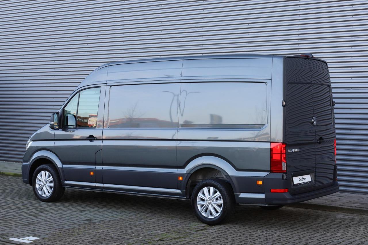 Volkswagen Bedrijfswagens Crafter 35 2.0 TDI 177PK Automaat L3H3 Highline | 36877448-38