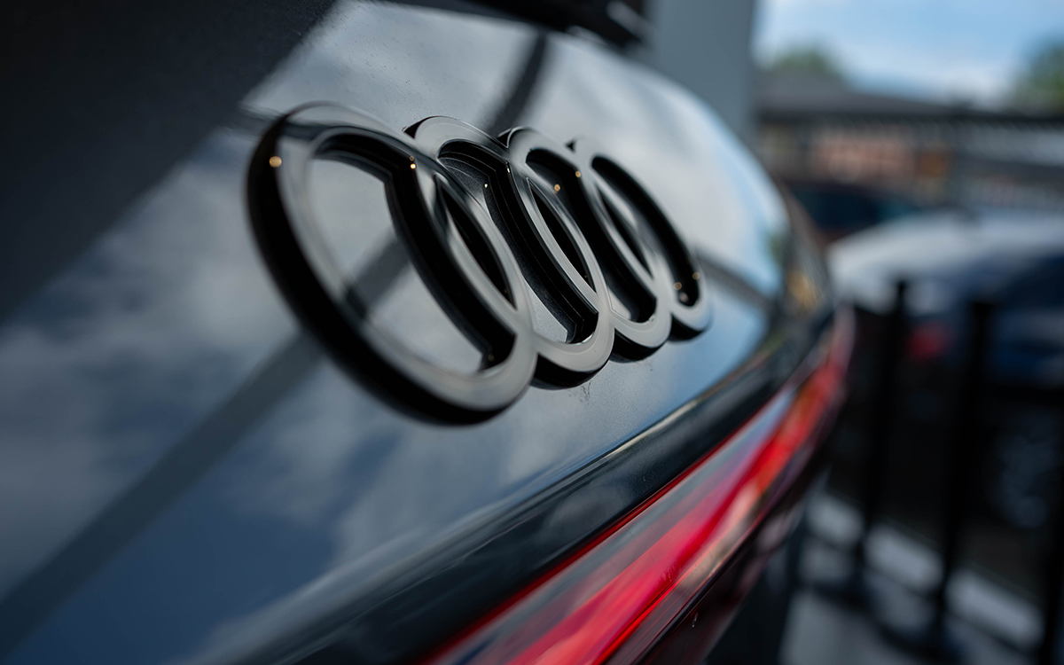 logo Audi Q6 e-tron